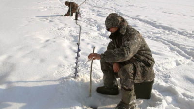 Зимний рыбак