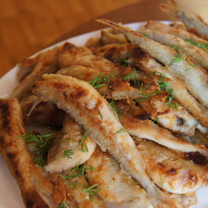 Жаренная колюшка